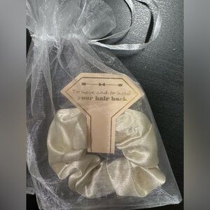 To have and to hold your hair back scrunchie set